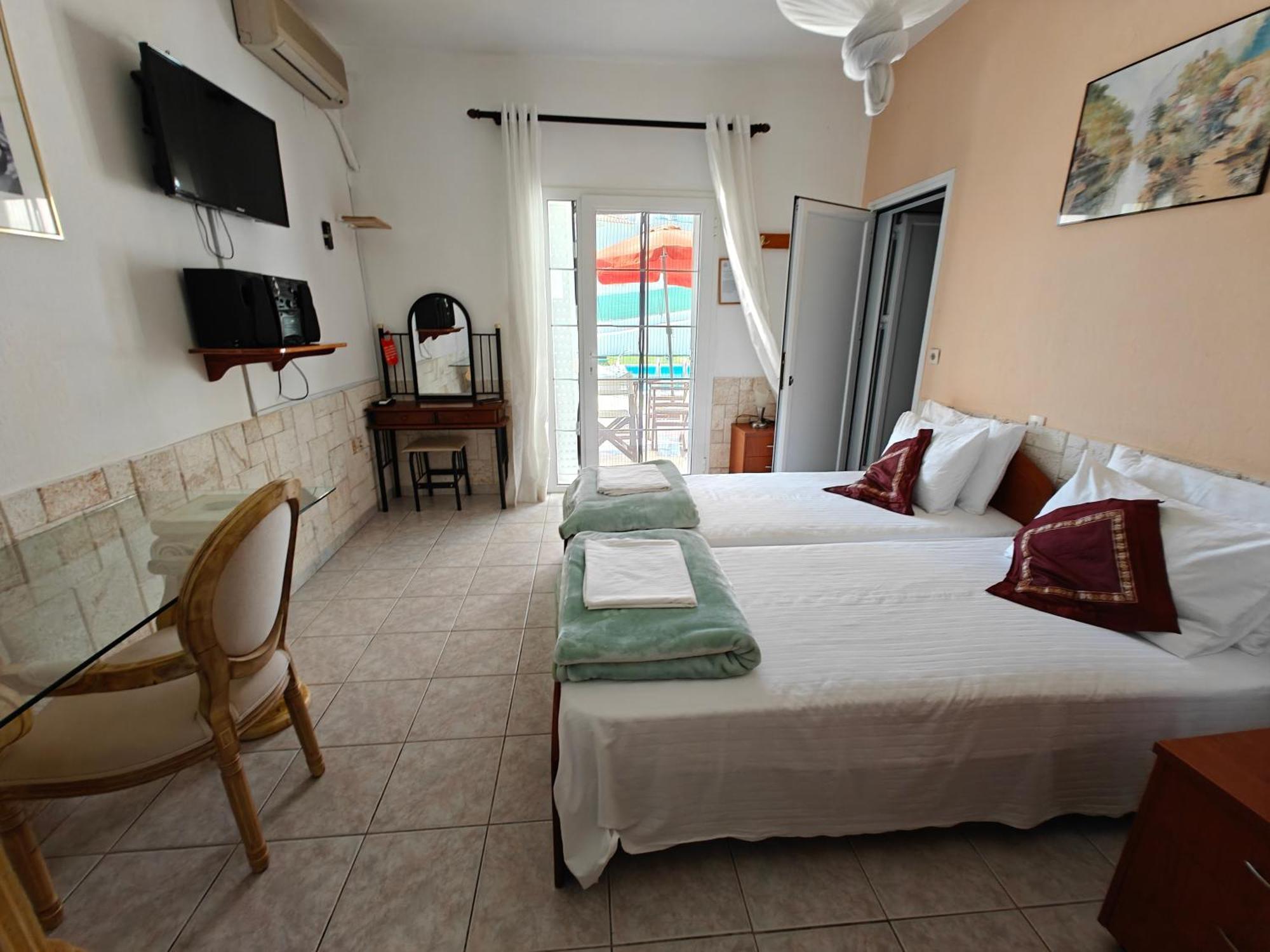 Villa Askamnia And Suites 尼基季 外观 照片
